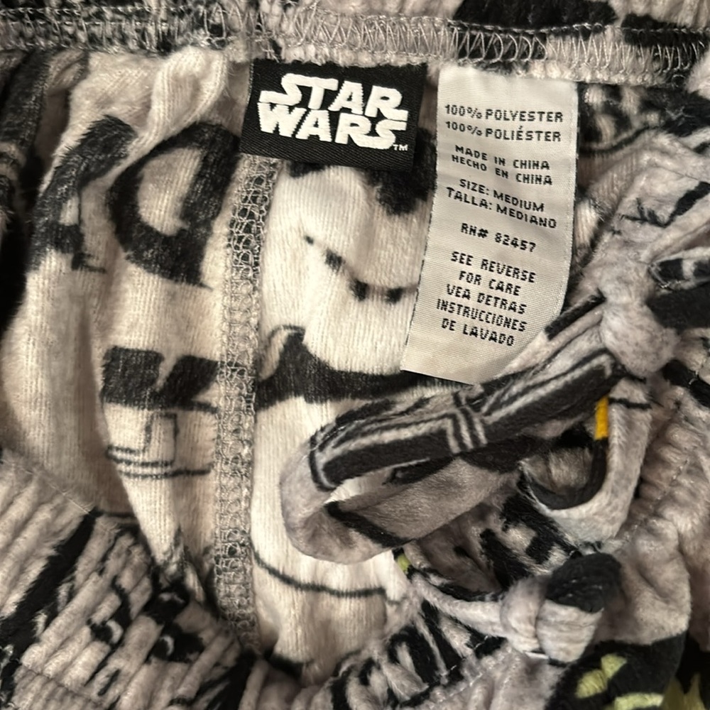 NWT Disney Star Wars Pajama Pants Size Medium - Picture 5 of 7